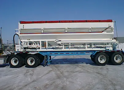 Side Discharge Trailer Mount Fertilizer Tenders