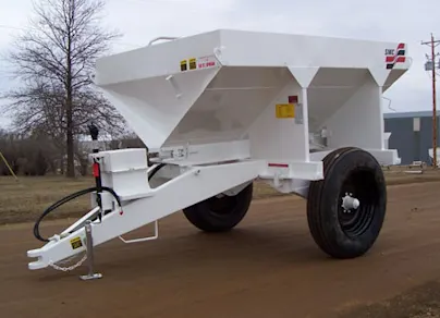 SMC1752SHC High Clearance Pull Spreader